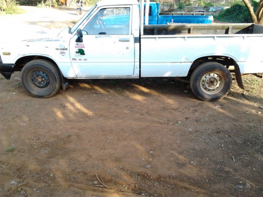 ขาย กระบะตอนเดียว ม้ากระโดด 5 ขอ เครื่องดีเซล เดิมจัด สภาพสวย สีดี ภายในแจ่ม เครื่องดีเซล1L  แน่นๆ แห้งๆ ไม่เยิ้ม ไม่หลวม ช่วงล่างปึ๊ก ไม่มีส่าย คัสซีสวยมาก ยางดี กระบะไม่ผุ หัวเก๋งไม่ผุ ทะเบียนเต็ม พร้อมใช้งาน***ขายแล้วครับขอบคุณ Truck2hand