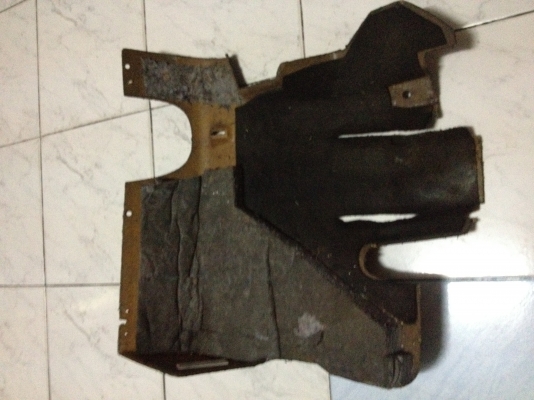 ขาย แผงใต้คอ BMW e30 แท้ มือสอง