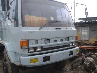 ขาย 10 ล้อ 2 เพลา Isuzu 240 inter turbo (เก็บงานเสร็จแล้ว) Tel.088-4501277