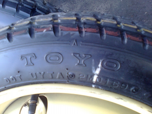 ขายล้ออะไหล่ยี่ปุ่นพร้อมยาง สภาพดี 4 วง 2 คู่ 4 รู 100มีขอบ16ห้ารู114 ด้วย ขายล้ออะไหล่ยี่ปุ่นพร้อมยาง สภาพดี 4 วง 2 คู่ 4 รู 100มีขอบ16ห้ารู114 ด้วย