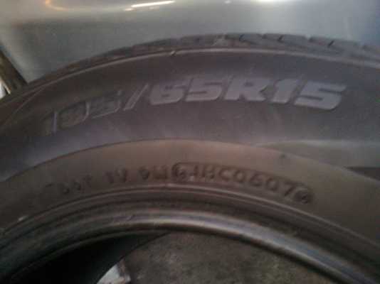 ยางบริดโตน ทูเรนซ่า 195 65 15 สภาพดี ราคา 650 บาท ด่วน ยางบริดโตน ทูเรนซ่า 195 65 15 สภาพดี ราคา 650 บาท ด่วน