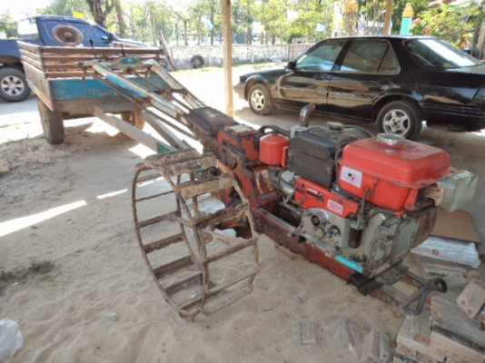 ขายรถไถนาคูโบต้าเดินตาม11แรง พร้อมผานและเทเลอร์