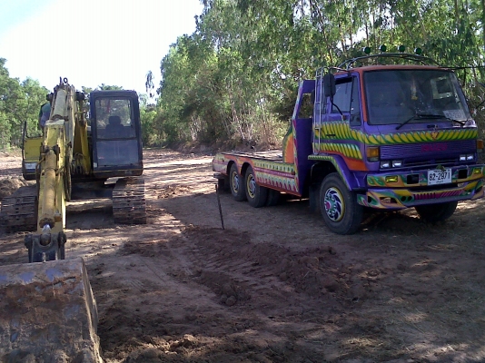 ขาย  เทนเลอร์   ร็อกกี่  175  2เพลา   ขึ้น 200 ได้ (ต่อมาใหม่ครับ)