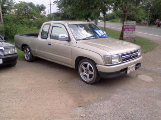 ขายไทเกอเครื่อง 3.0 ปี2000คับ