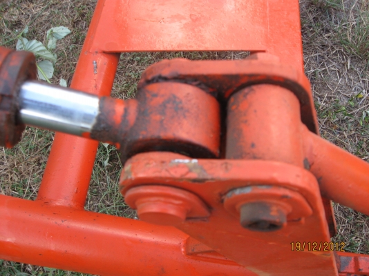 ขายชุดตักหน้ารถไถ32 แรง