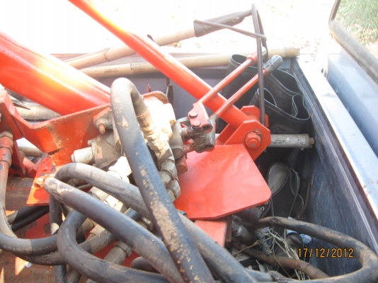 ขายชุดตักหน้ารถไถ32 แรง