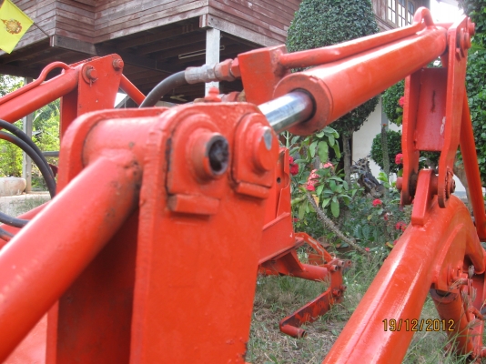 ขายชุดตักหน้ารถไถ32 แรง