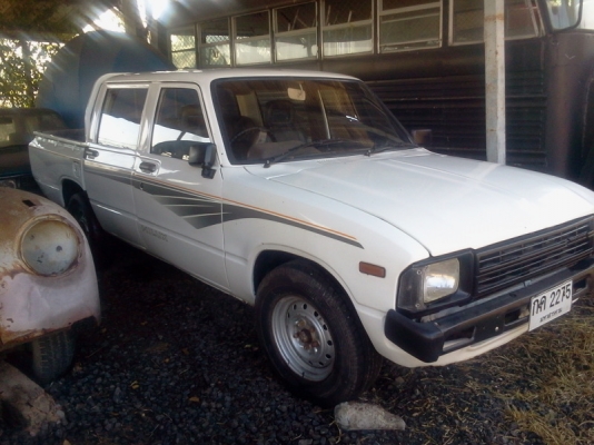 ขายด่วน รถกระบะ4ประตู โตโยต้า ตามสภาพ