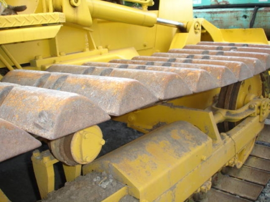 ขายรถแท็กเตอร์ หรือดันดิน KOMATSU รุ่น D20P-6 สภาพสวยมากพร้อมใช้งาน เครื่องดี เกียร์ตัด สนใจติดต่อเจี๊ยบได้เลยค่ะ ที่ 082-3420501 ค่ะ ขายรถแท็กเตอร์ หรือดันดิน KOMATSU รุ่น D20P-6 สภาพสวยมากพร้อมใช้งาน เครื่องดี เกียร์ตัด สนใจติดต่อเจี๊ยบได้เลยค่ะ ที่ 082-3420501 ค่ะ