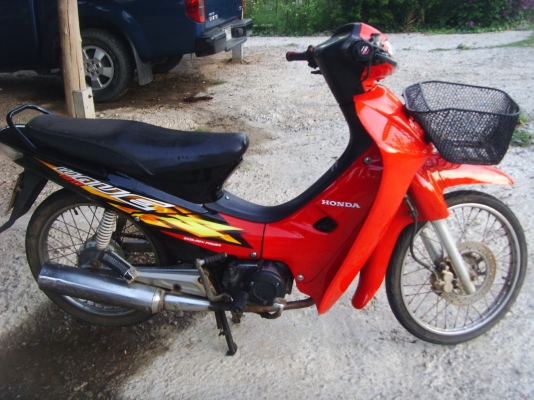 ขาย honda wave 100 sสภาพเดิมๆ สีสวย 13500 บาท