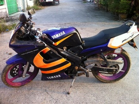 .ขาย TZM 150cc. สภาพตามรูปเครื่องติด ชุดสีมีรอยชำรุดตามอายุการใช้งานครับ เอกสารพร้อมโอนครับ ราคา7500บาท สนใจติดต่อคุณเก่ง 0841609774