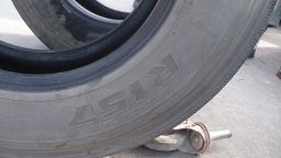 ขายยาง 11R22.5  R175 ถูกๆครับ