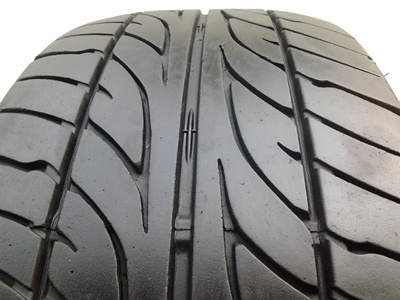 ขายยาง205/50/16 ปี 4609 DUNLOP SP Lm 703 1 ชุด ราคา : 3,000.00 บาท