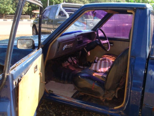 มิตซูเฉินหลง 4 ขอสภาพดีอยู่ขับขี่ได้แซสซีดีเอกสารชุดโอนครบ