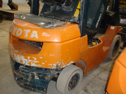 Toyota Forklift รุ่น 02-7FD25 เสาสูง 4 เมตรพร้อม side shift