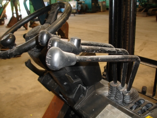 Toyota Forklift รุ่น 02-7FD25 เสาสูง 4 เมตรพร้อม side shift