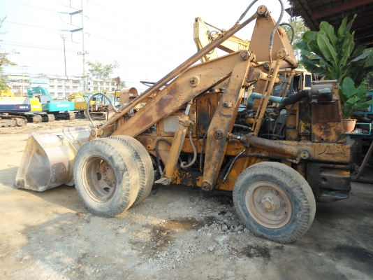 ขายรถตักSD20ขายตามสภาพ สนใจติดต่อ บอย 085-156-2314