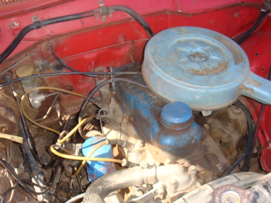 ดัทสัน 620 รุ่น4ขอ แต่วางกระบะไม้เปิดได้สามด้านภาษียังไม่ขาด