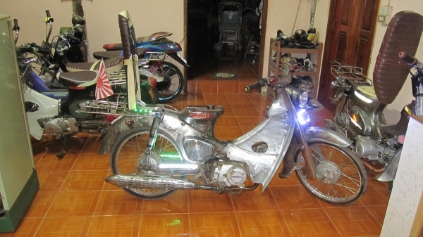 ด่วนๆลดๆปีใหม่เปิด27000บาท เอาแต่โครง23500บาท ขายชี102 งานตีเหล็กทั้งคันครับ เครื่องดรีมตัวใหม่มีเล่มทะเบียนไม่โอน รถสวยๆๆครับเครื่องผ่านร้อยเปอเซนต์สนใจมาลองขับดูครับ สนใจติดต่อ 0801696651 ส่งได้ทั่วไทย