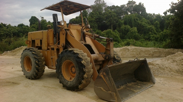 รถตักล้อยาง KOMATSU 510