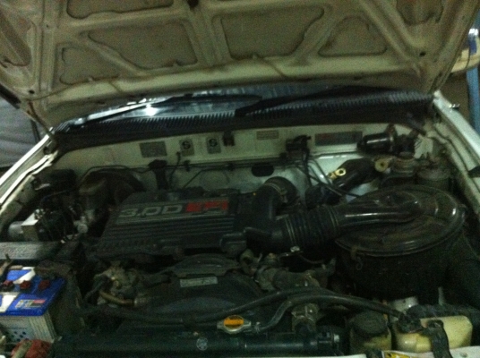 ขาย TOYOTA  HILUX  3.0  4WD  (เจ้าของขายเอง)