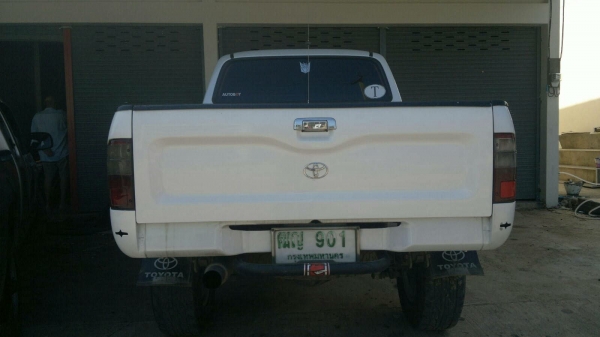ขาย TOYOTA HILUX 3.0 4WD (เจ้าของขายเอง) ขาย TOYOTA HILUX 3.0 4WD (เจ้าของขายเอง)