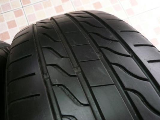 ขายยาง MICHELIN LC----215-60-16----ปี12 (1ชุด)
