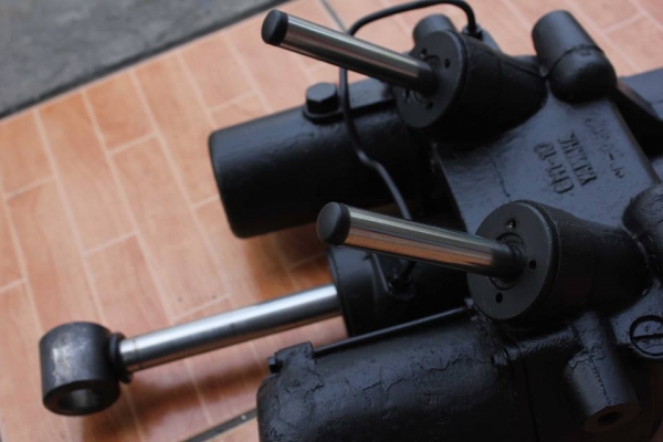 ขายทริมไฮโดรลิคไฟฟ้า  ของยามาฮ่า ใส่เครื่อง60-70 แรง