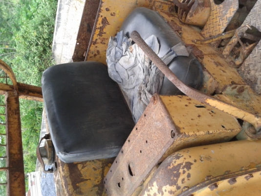 รถแทคเตอร์ โคมัสสุ  พร้อมใช้งาน