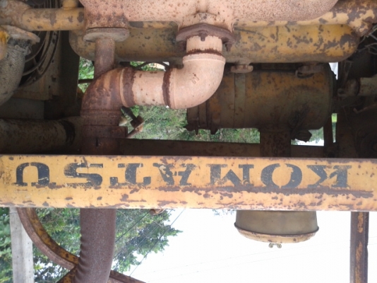 รถแทคเตอร์ โคมัสสุ  พร้อมใช้งาน