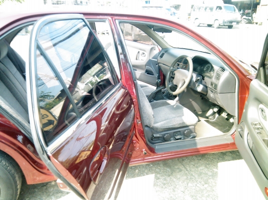 ขายรถเก๋ง Mitsubishi Ultima 2000 ccสีแดง ปี95