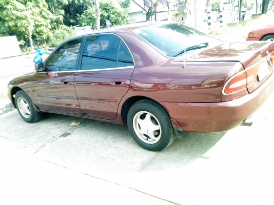 ขายรถเก๋ง Mitsubishi Ultima 2000 ccสีแดง ปี95