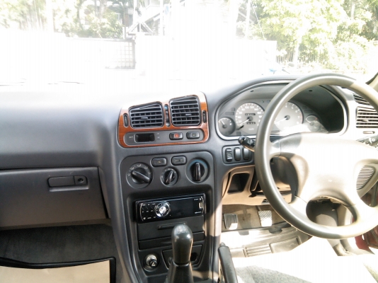 ขายรถเก๋ง Mitsubishi Ultima 2000 ccสีแดง ปี95