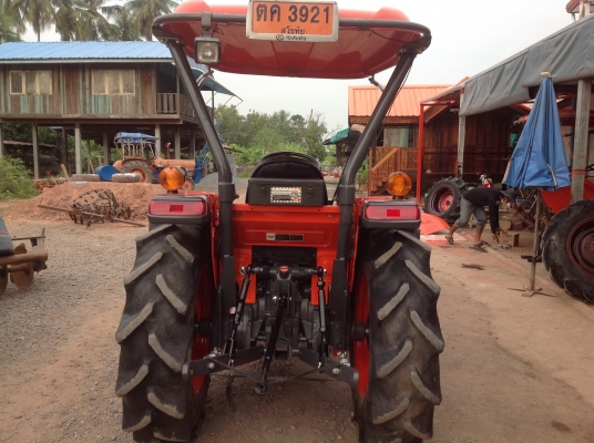 ปัญญาแทรคเตอร์มาแล้ว...จัดมาให้ คูโบต้า L3608 ทำงาน 940 ชม. ใบมีดคานล่าง พร้อมผาน6X22ตราช้าง