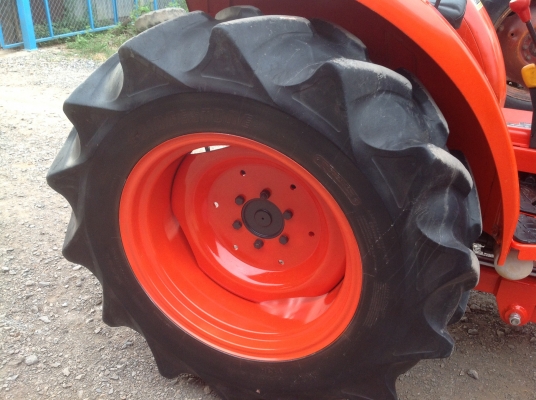 ปัญญาแทรคเตอร์มาแล้ว...จัดมาให้ คูโบต้า L3608 ทำงาน 940 ชม. ใบมีดคานล่าง พร้อมผาน6X22ตราช้าง