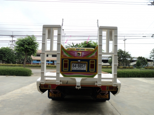 ศูนย์รวมรถสร้างประกอบ กระบะบรรทุกรถเกี่ยวข้าว รถตีดิน
