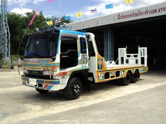 ศูนย์รวมรถสร้างประกอบ กระบะบรรทุกรถเกี่ยวข้าว รถตีดิน