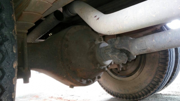 ขายรถ 6 ล้อใหญ่กระบะคาร์โก้ติดเครน 5 ตัน NISSAN UD 220 แรงม้าเทอร์โบ ติดเครน TANADO 5 ตัน ราคา 930000