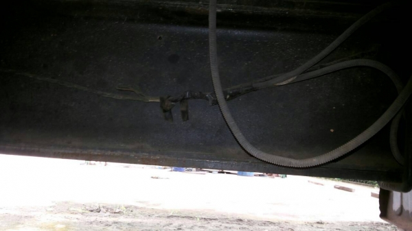 ขายรถ 6 ล้อใหญ่กระบะคาร์โก้ติดเครน 5 ตัน NISSAN UD 220 แรงม้าเทอร์โบ ติดเครน TANADO 5 ตัน ราคา 930000