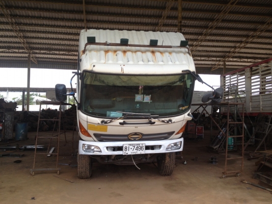 รีบๆเลยครับคันนี้กำลังทำกระบะรถห้างเดิมๆ HINO MEGA เครื่อง JO8C เทอร์โบ กระบะดั้มดินกำลังเก็บงานรีบๆเลยครับ รีบๆเลยครับคันนี้กำลังทำกระบะรถห้างเดิมๆ HINO MEGA เครื่อง JO8C เทอร์โบ กระบะดั้มดินกำลังเก็บงานรีบๆเลยครับ