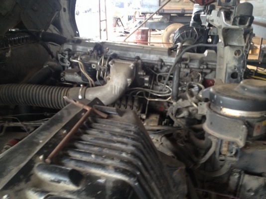 รีบๆเลยครับคันนี้กำลังทำกระบะรถห้างเดิมๆ HINO MEGA เครื่อง JO8C เทอร์โบ กระบะดั้มดินกำลังเก็บงานรีบๆเลยครับ รีบๆเลยครับคันนี้กำลังทำกระบะรถห้างเดิมๆ HINO MEGA เครื่อง JO8C เทอร์โบ กระบะดั้มดินกำลังเก็บงานรีบๆเลยครับ