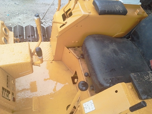 KOMATSU D20-6P KOMATSU D20-6P