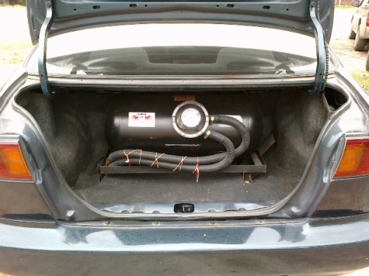 ขายด่วนนิสสันซันนี่ปี95เครื่องหัวฉีดเกียร์ออโต้ ติดแก๊สระบบหัวฉีด