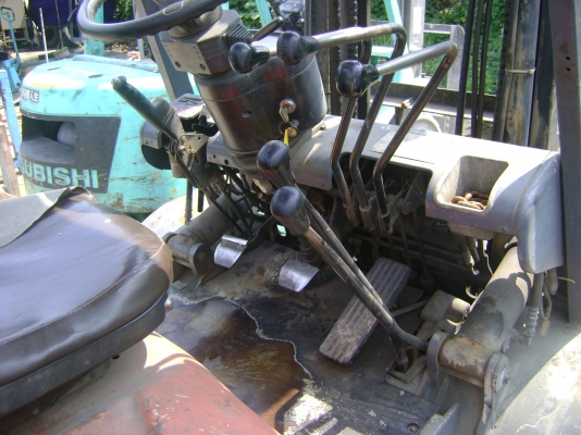 ขายรถยก 2.5 ตัน TOYOTA 6FD25V40 HFงาเทได้ ขายรถยก 2.5 ตัน TOYOTA 6FD25V40 HFงาเทได้