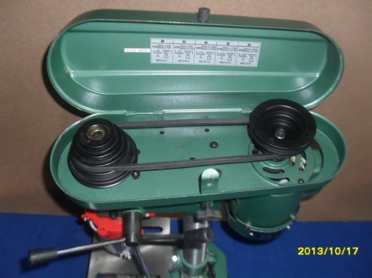 เครื่องสว่านแท่นมอเตอร์ ขนาด1/4 แรงม้า ใช้ได้ถึง 13 มิล ปรับความเร็วได้ 5 SPEED เสียงเงียบ