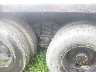 ขาย F17 สิบล้อเพลาเดียวพื้นเรียบยาว 6 m เครื่อง EH700 168 แรง พร้อมใช้ โทร 088-4501277