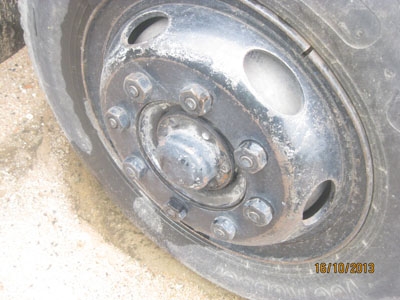 ขาย F17 สิบล้อเพลาเดียวพื้นเรียบยาว 6 m เครื่อง EH700 168 แรง พร้อมใช้ โทร 088-4501277