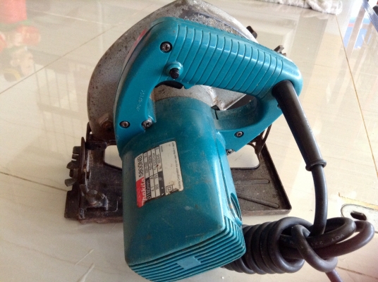 ขายเลื่อยวงเดือน 7" ยี่ห้อมากีต้า รุ่น 5800