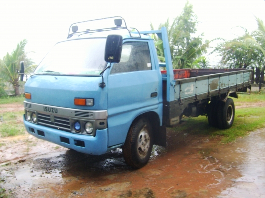 ขายรถบรรทุก 6 ล้อ ISUZU  TLD ปรับราคาลงอีกครับท่านเหลือ 160,000 บ.