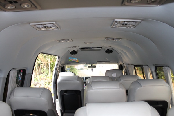 ขายดาวน์รถตู้ สภาพสวยพร้อมใช้งาน "เจัาของขายเอง" ราคา 200000 บาท ราคาคุยกันได้ ต่อรองมาเลย ขายได้ขายครับ ขายดาวน์รถตู้ สภาพสวยพร้อมใช้งาน "เจัาของขายเอง" ราคา 200000 บาท ราคาคุยกันได้ ต่อรองมาเลย ขายได้ขายครับ